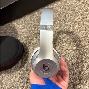 Silver Beats Solo 3 headphones!